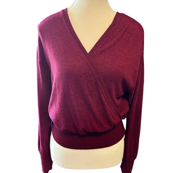 Anthropologie v neck,wrap, maroon rocio hacci sweater size XS - Picture 3 of 7